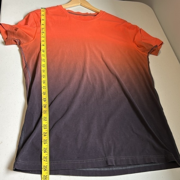 Lululemon Men’s Tee Shirt - Picture 5 of 9